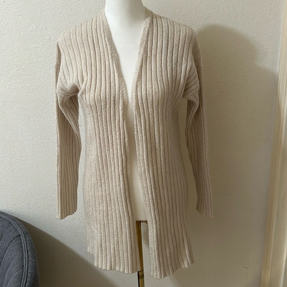 Iong cardigan - Picture 1 of 1